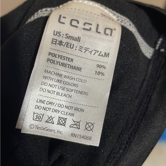 NWT Tesla Overheat Hyper Dri Black Long Sleeve Performance Shirt Adult S - Picture 7 of 7